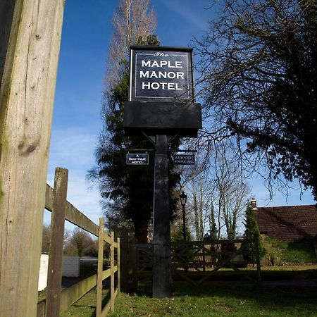 The Maple Manor Hotel Crawley  Eksteriør bilde